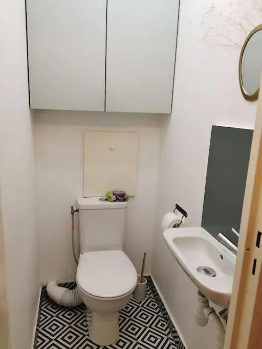 Flat With 3 Bedrooms 90 M2 Balcony And Parking, Subway Station Riquet Apartment