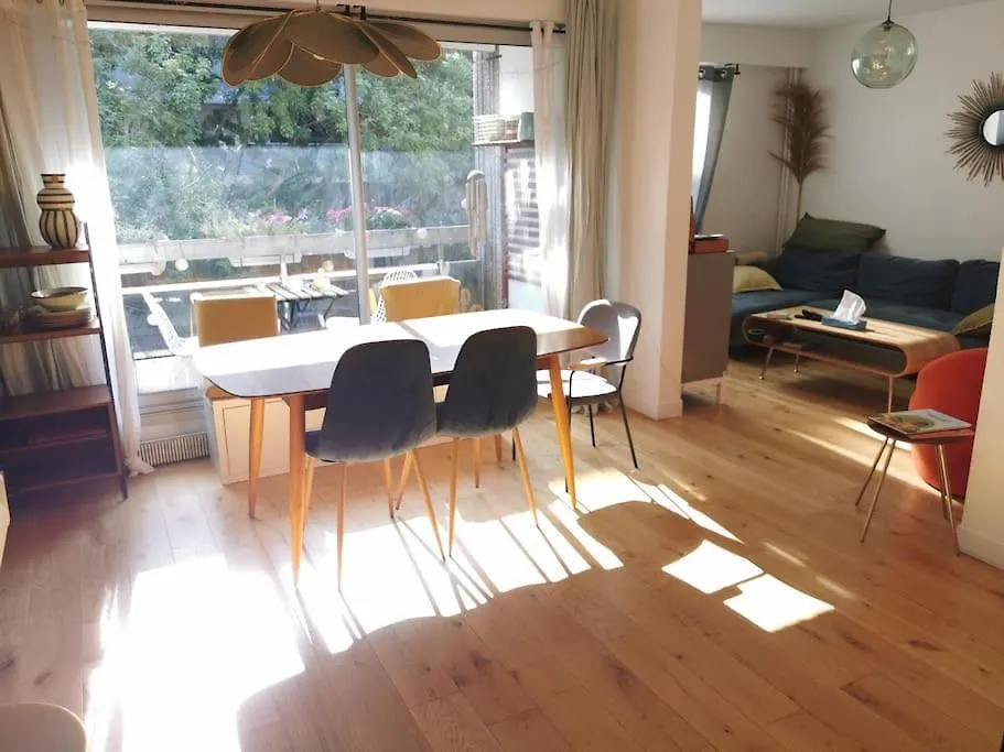Flat With 3 Bedrooms 90 M2 Balcony And Parking, Subway Station Riquet