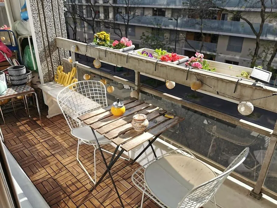 Flat With 3 Bedrooms 90 M2 Balcony And Parking, Subway Station Riquet Paris